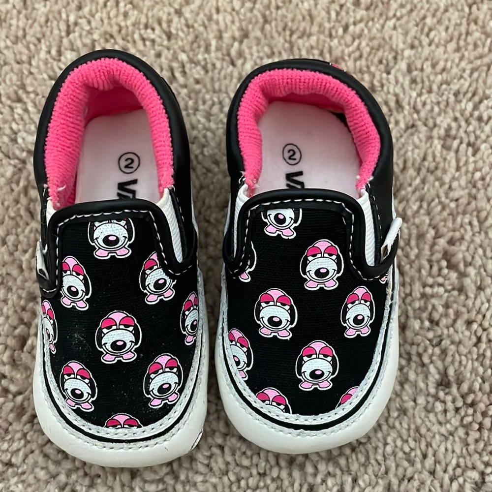 Baby vans size 2 crib shoes